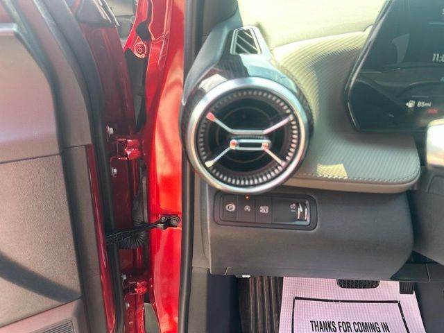 New 2027 Chevrolet Equinox LT w/ Convenience Package II FWD image 18