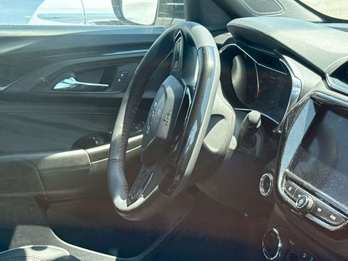 Used 2023 Chevrolet TrailBlazer RS w/ Convenience Package AWD/4WD image 12