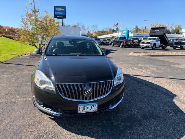 Used 2017 Buick Regal Premium w/ Driver Confidence Package #2 FWD image 11