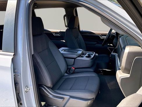 Used 2024 Chevrolet Silverado 1500 LT image 19