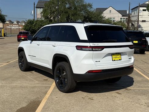 New 2025 Jeep Grand Cherokee Limited w/ Black Appearance Package image 5