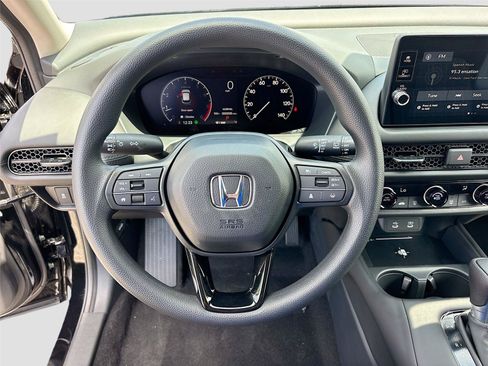 Certified 2026 Honda HR-V LX image 10