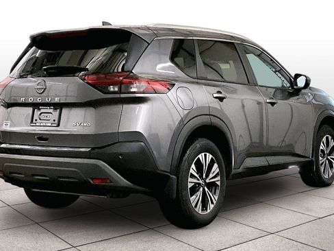 Used 2023 Nissan Rogue SV w/ SV Premium B Package image 11