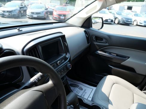 Used 2020 Chevrolet Colorado 2WD Extended Cab image 13
