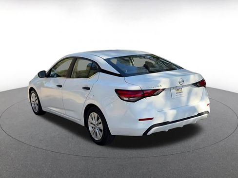 Used 2025 Nissan Sentra S image 11