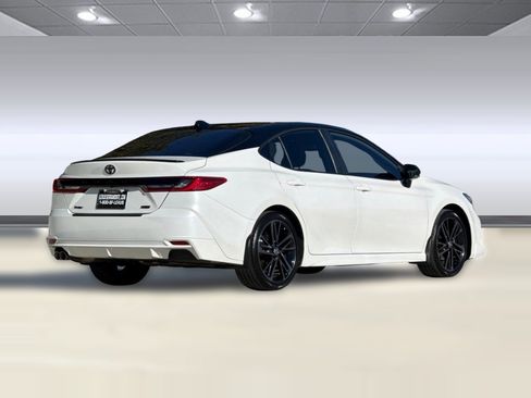 Used 2025 Toyota Camry XSE image 8