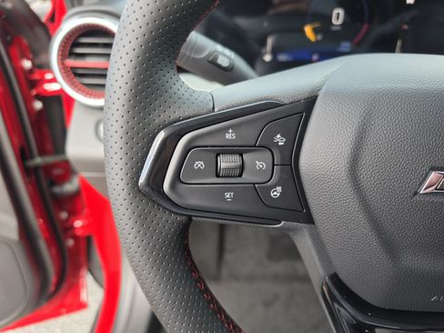 New 2026 Chevrolet Trax RS w/ Sunroof Package FWD image 33