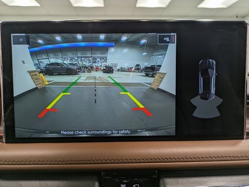 Used 2022 Lincoln Nautilus Reserve image 13