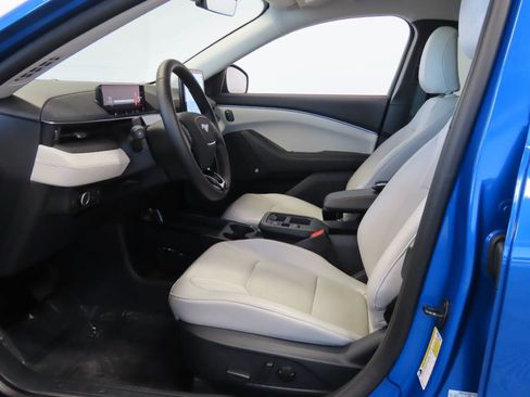 Used 2025 Ford Mustang Mach-E Premium AWD/4WD image 14