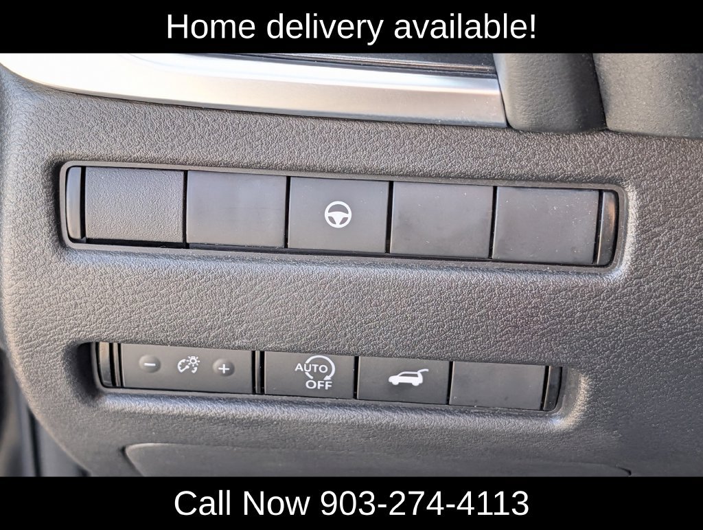 Used 2025 Nissan Rogue SV AWD/4WD image 25