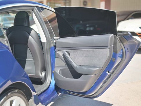 Used 2019 Tesla Model 3 Long Range image 15