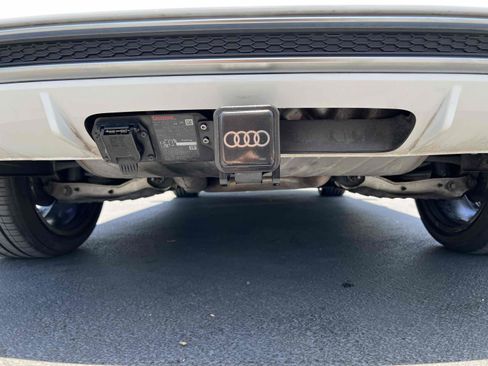 Used 2018 Audi SQ5 Prestige w/ Prestige Package image 70