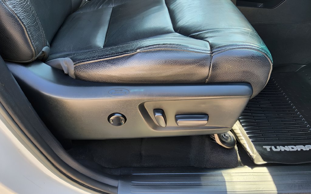 Used 2017 Toyota Tundra Limited AWD/4WD image 37