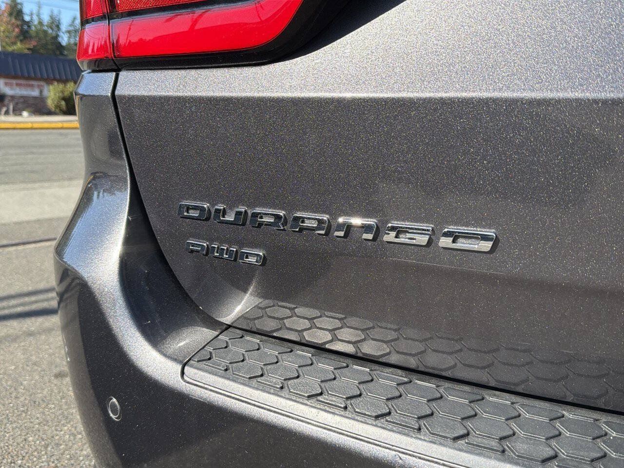 Used 2017 Dodge Durango R/T AWD/4WD image 5