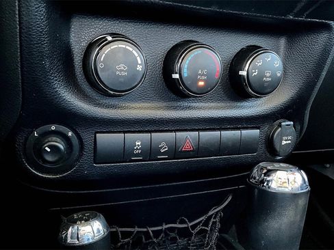 Certified 2017 Jeep Wrangler Unlimited Sport w/ Quick Order Package 24S image 32