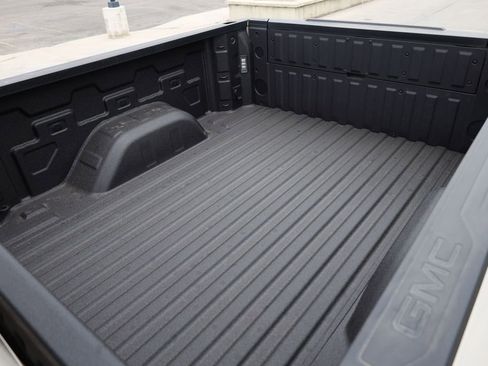 New 2026 GMC Sierra 1500 AT4 w/ AT4 Premium Package AWD/4WD image 24
