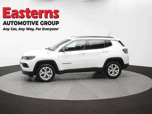 Used 2024 Jeep Compass Latitude AWD/4WD image 58