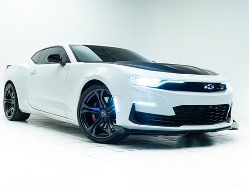 Used 2023 Chevrolet Camaro SS image 5