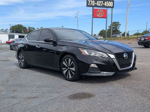 Used 2022 Nissan Altima 2.5 SV FWD image 3