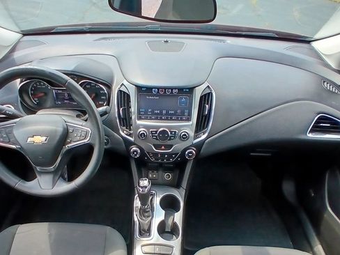 Certified 2018 Chevrolet Cruze LT w/ Sun And Sound Package FWD image 11