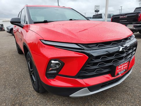 Used 2023 Chevrolet Blazer LT w/ Midnight/Sport Edition image 11