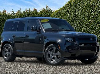 Used 2024 Land Rover Defender 110 X-Dynamic SE AWD/4WD video 1