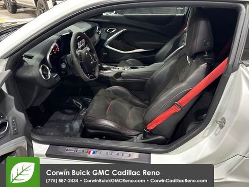Used 2018 Chevrolet Camaro ZL1 image 10