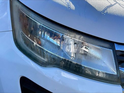 Used 2018 Ford Explorer Base image 28