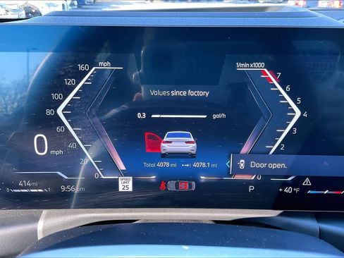 Used 2025 BMW 330i Sedan w/ Premium Package image 21