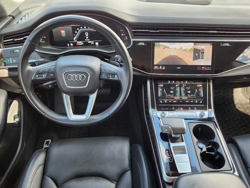 Used 2022 Audi Q8 Prestige AWD/4WD image 11