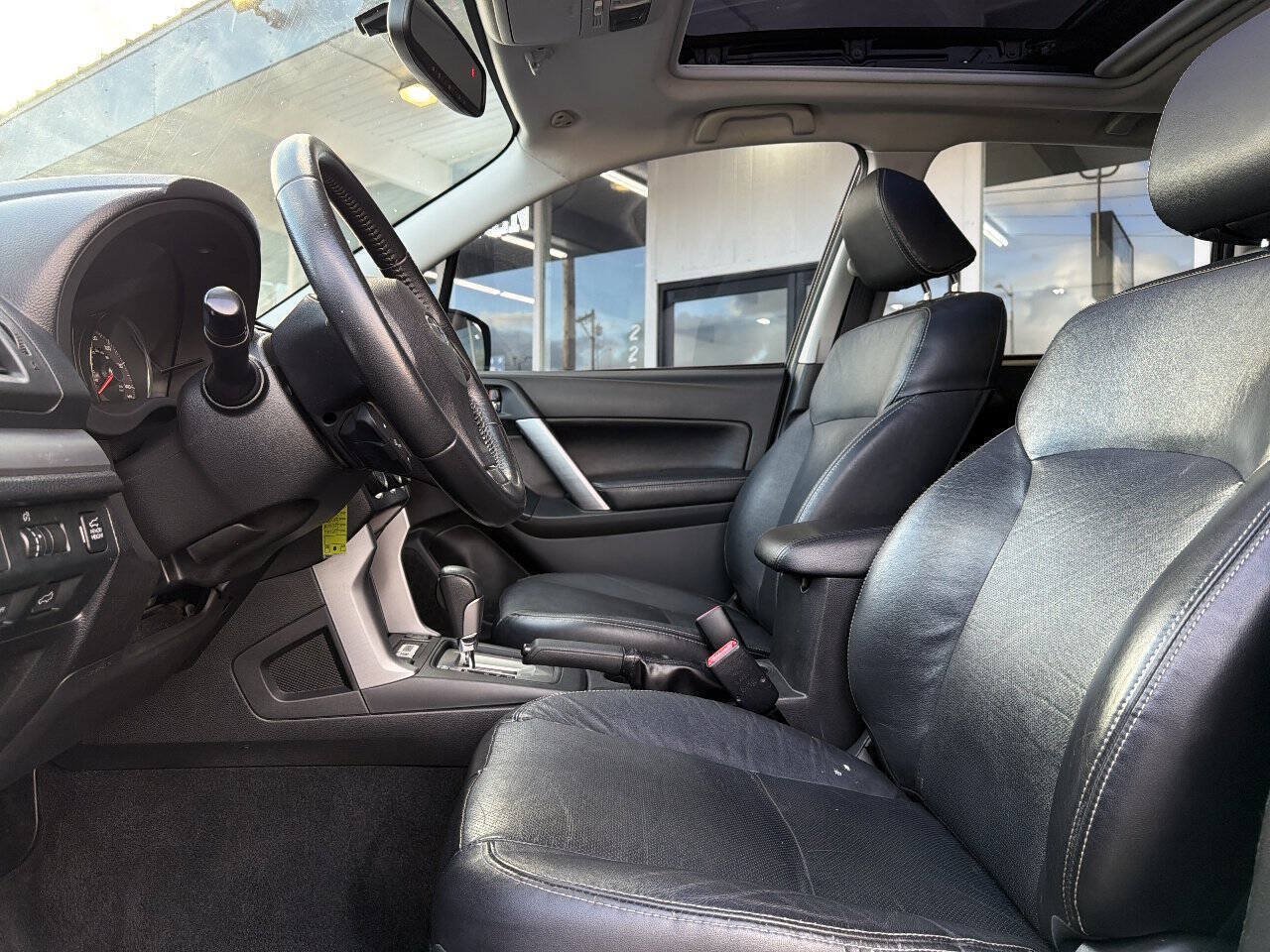 Used 2014 Subaru Forester 2.5i Limited AWD/4WD image 25
