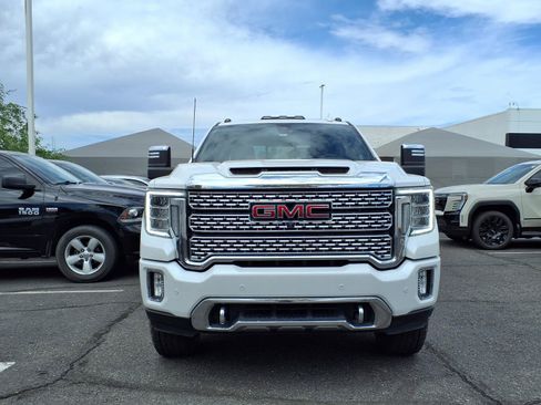 Used 2023 GMC Sierra 2500 Denali AWD/4WD image 2
