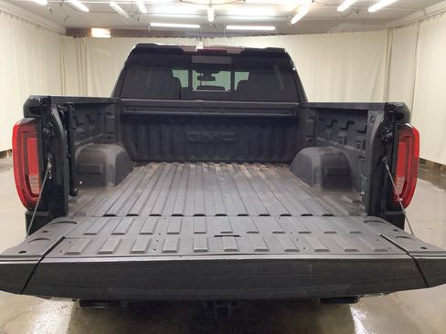 Used 2021 GMC Sierra 1500 SLT w/ SLT Premium Plus Package AWD/4WD image 7