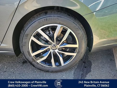 New 2026 Volkswagen Jetta SE FWD image 18