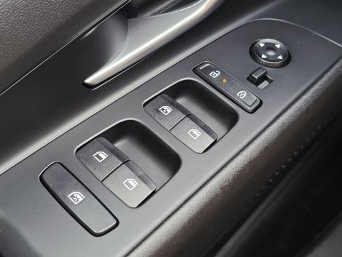 Certified 2024 Hyundai Elantra SEL FWD image 30