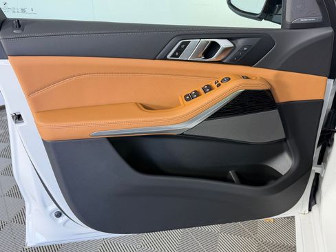 New 2026 BMW X5 sDrive40i w/ M Sport Package image 12
