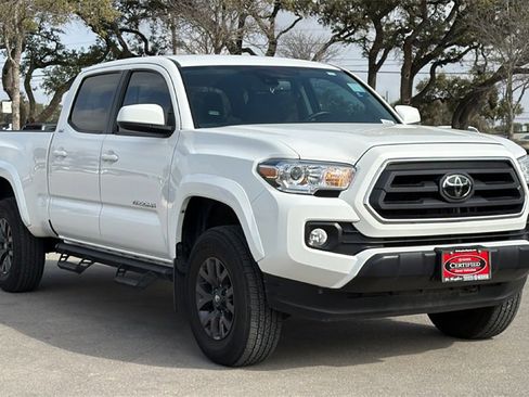 Certified 2023 Toyota Tacoma SR5 image 3