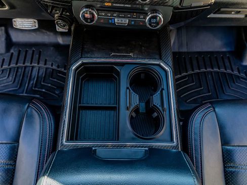 Used 2022 Ford F250 Lariat w/ Lariat Ultimate Package AWD/4WD image 27
