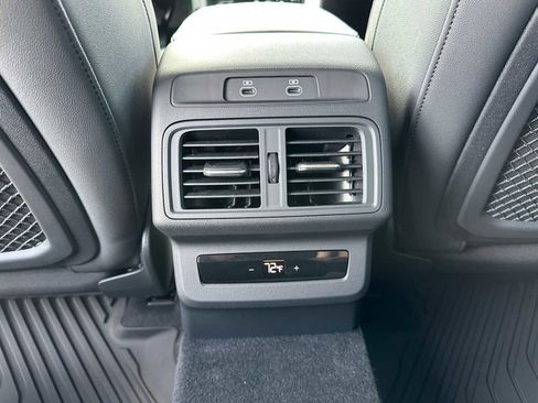 New 2025 Audi Q5 Premium image 32