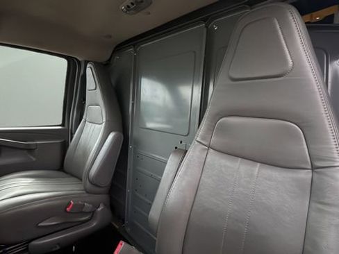 Used 2023 GMC Savana 2500 w/ Driver Convenience Package image 19