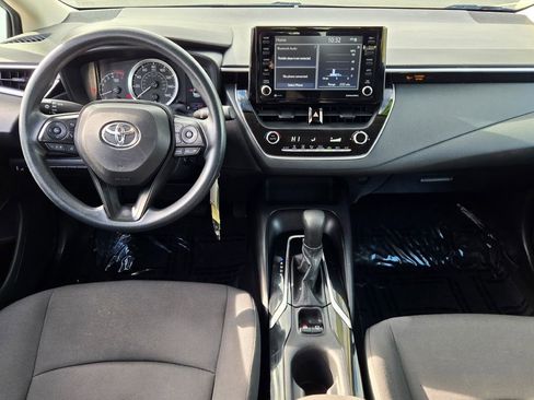 Used 2022 Toyota Corolla LE image 14