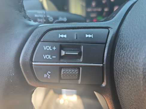 Used 2025 Honda Accord Sport image 15