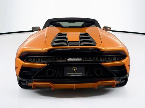 Used 2020 Lamborghini Huracan EVO RWD image 33