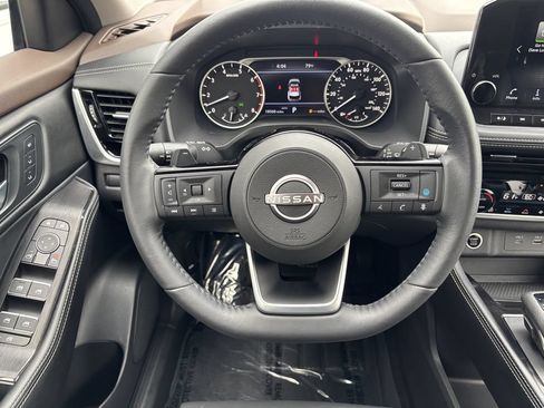Used 2023 Nissan Rogue SL w/ SL Premium Package AWD/4WD image 13