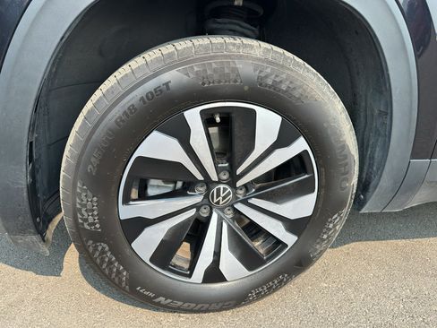 Used 2024 Volkswagen Atlas Cross Sport SE AWD/4WD image 22
