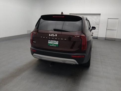 Used 2022 Kia Telluride LX AWD/4WD image 7
