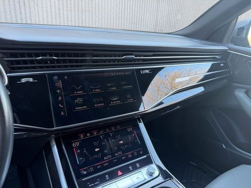 Used 2019 Audi Q8 Prestige w/ Towing Package AWD/4WD image 41