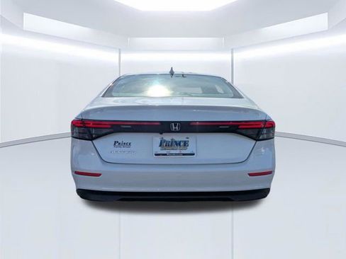 Used 2023 Honda Accord LX image 5