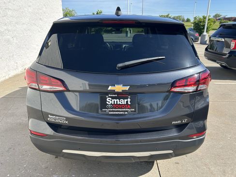 Used 2022 Chevrolet Equinox LT w/ Driver Convenience Package AWD/4WD image 5