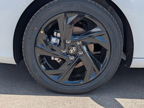 New 2026 Hyundai Elantra Sport FWD image 5